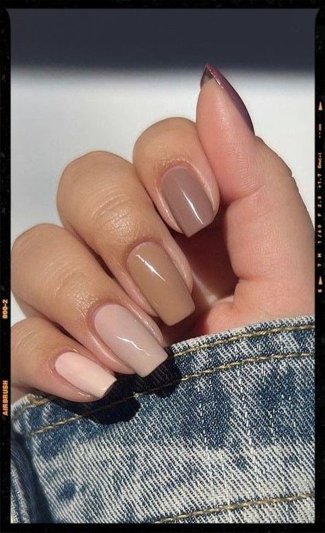 Mauve Gradient Nails, Fall Nails Gradient, Gradient Nail Color Ideas, Gradient Nude Nails, Spring Gradient Nails, Gradient Nails Neutral, Tan Nude Nails, Nude Gradient Nails, Gradiant Nails