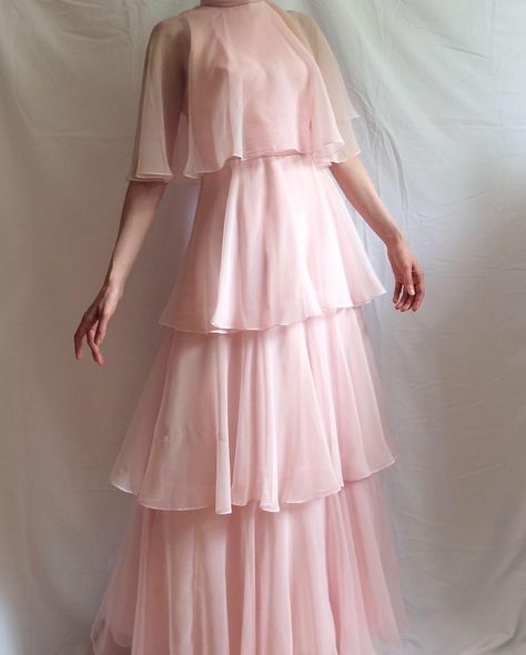 Formal Dresses Pink, Pink Tulle Prom Dress, Pink Party Dress, Pink Party Dresses, Tulle Sleeves, Pink Party, Dresses Pink, Pink Tulle, Tulle Prom Dress