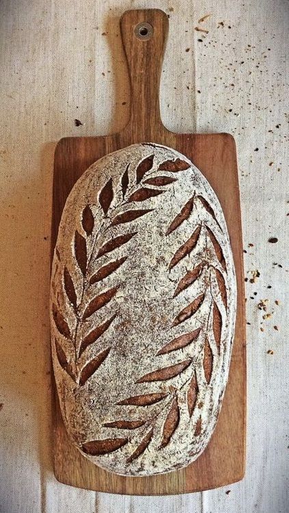 Sourdough Bread Art, Sourdough Designs, Bread Scoring Patterns, Scoring Patterns, Bread Pattern, Sourdough Scoring, Bread Design, Bread Scoring, Bread Lame