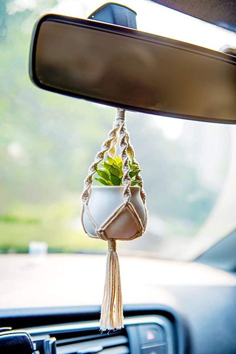 small macrame hanger with artificial succulent hanging on rearview mirror of car Car Plant Hanger, Boho Car Accessories, Interior Boho, Car Deco, Fake Succulents, Mini Macrame, Cute Car Accessories, Mini Plants, Faux Succulents