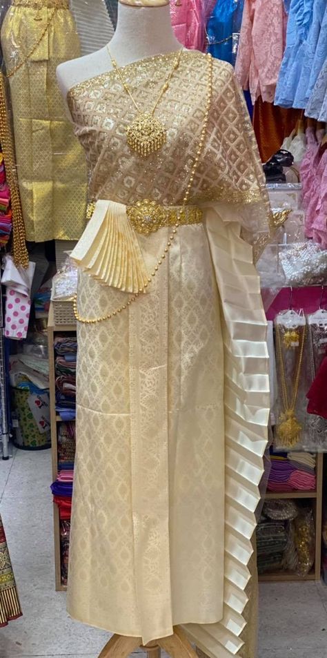 Thai Culture Dress, Traditional Thai Clothing Women, Khmer Outfit Traditional, Cambodia Traditional Clothing, Philippines Traditional Clothes, Thai Wedding Dress Traditional, Lao Wedding Dress, Traditional Thai Dress, Traditional Dresses For Kids