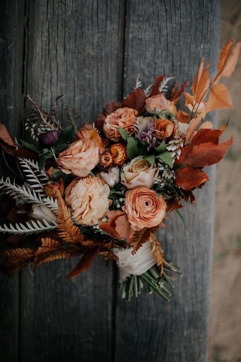 Rust sunset dusty orange wedding bouquet idea -bohemian wedding bouquets, rust bridal bouquets, burnt orange wedding flowers Dusty Orange Wedding, Orange Wedding Bouquet, Bohemian Wedding Bouquet, Burnt Orange Wedding, Orange Wedding Colors, Honey Farm, Rusting Wedding, Dusty Orange, Gorgeous Wedding Bouquet