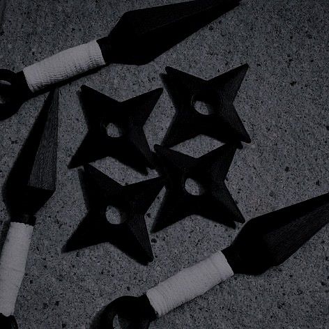 Crows Aesthetic, Broken Blade, Knife Aesthetic, Ninja Star, Cassandra Cain, Pretty Knives, Marvel Dr, Anime Demon Slayer, Six Of Crows