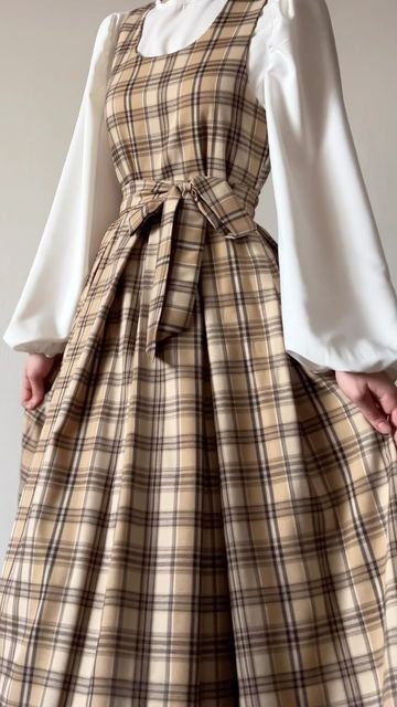 Aesthetic Dress, Old Fashion Dresses, Modest Dresses Casual, Cute Dress Outfits, Trendy Dress Outfits, Everyday Fashion Outfits, Quick Outfits, Easy Trendy Outfits, Stylish Dress Book