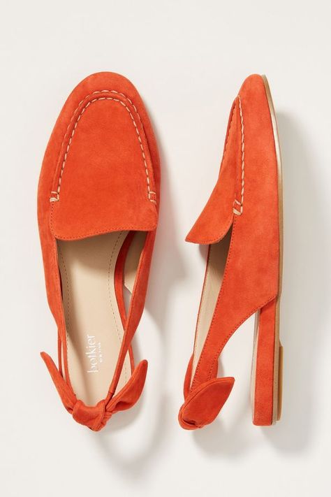 Grab some attention with these bright blood orange-hued slingbacks, which are made of a buttery suede and will have you feeling like you're walking on a cloud.  #shoes #flats #shoe #fashion #style #footwear Cute Womens Shoes, Shoes For School, Slingback Flats, Bow Flats, Women's Flats, Footwear Design Women, Shoes Booties, Womens Shoes Wedges, Vintage Shoes