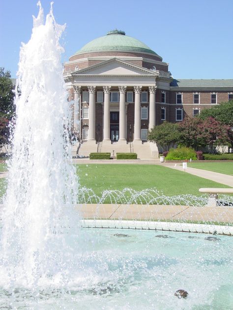 This fountain was my favorite spot on the SMU campus when I was much younger -- it sits in front of Dallas Hall. Smu Campus, Southern Methodist University, College Aesthetic, Dorm Ideas, Grad Pics, College Campus, Alma Mater, Boarding School, Grad School