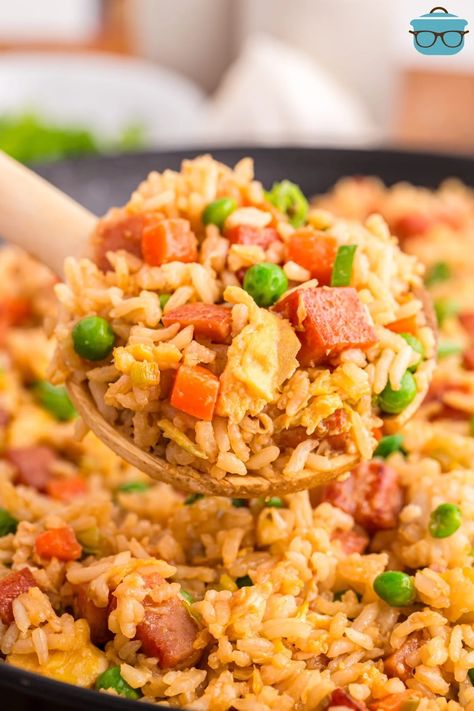 Spam Fried Rice - The Country Cook Spam Recipes Dinners, Quick Fried Rice, Fried Spam, Spam Fried Rice, Ham Fried Rice, Fried Rice Dishes, Spam Recipes, Pork Fried Rice, Vegetable Fried Rice