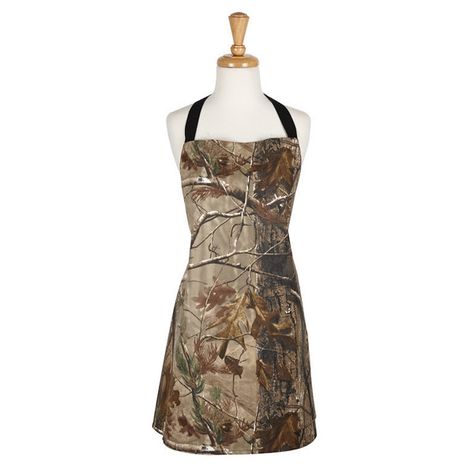 Realtree Printed Apron Camo Prom, Camo Life, Camo Wraps, Camo Trucker Hat, Camo And Pink, Purple Camo, Sewing Aprons, Printed Aprons, Real Tree