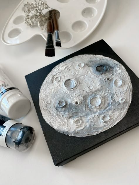 Moon , moon art , moon textured , moon painting 3d Moon Painting, Star And Moon Painting, Plaster Art Ideas, Clay Paintings On Canvas, Moon Texture Art, Canvas With Clay, Moon Painting Easy, Acrylic Painting Moon, Moon Art Painting