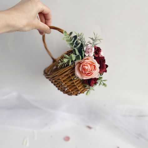 Entourage Flowers, Diy Flower Girl Basket, Baskets With Flowers, Rustic Baskets, Flower Girl Baskets, Rose Wedding Bouquet, Faux Greenery, Small Basket, Blue Bouquet