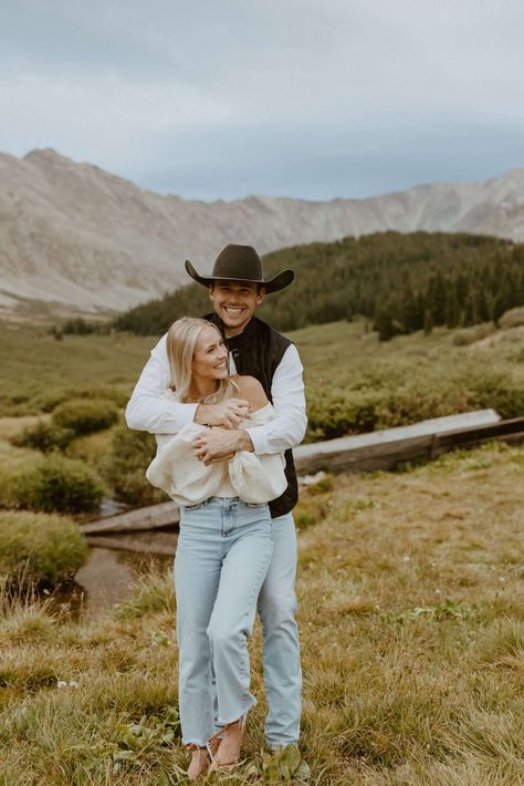 Cute and Playful Colorado Engagement Session | Rocky Mountain Bride Montana Engagement Photos, Horse Engagement Photos, Engagement Photos Mountains, Colorado Photoshoot, Estes Park Engagement Photos, Colorado Engagement Pictures, Colorado Mountain Engagement Photos, Mountain Engagement Shoot, Rock Couple