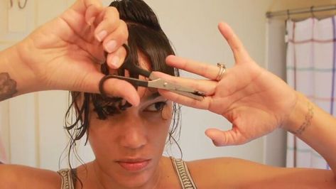 How To Cut Your Own Bangs Curly Hair, Curly Hair Bangs Tutorial, 2c Curly Hair Bangs, How To Cut Bangs On Curly Hair, Diy Curly Bangs, How To Cut Curly Hair Bangs, Diy Curly Cut, How To Cut Bangs For Curly Hair, How To Trim Bangs