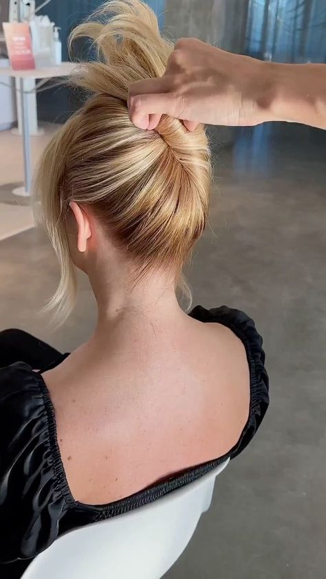 Elegant Updo Tutorial, French Twist Updo Tutorial, Quick Updos For Short Hair, Updo Tutorial Videos, How To Do An Updo Yourself, Easy Hair Updos For Beginners, Easy Updo Hairstyles Tutorials, Easy Updos For Short Hair, Simple Updo Tutorial