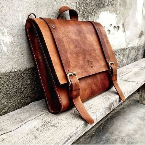 Mens Leather Bag Work, Leather Products Ideas, Men's Leather Briefcase, Brown Leather Laptop Bag, Men's Briefcase, Leather Computer Bag, Leather Work Bag, Professional Accessories, Tote Crossbody Bag