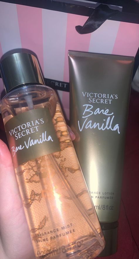 Victoria Secret Perfume Body Spray, Perfume Victoria Secret, Profumo Victoria Secret, Victoria Secret Body Spray, Bare Vanilla, Victoria's Secret Perfume, Vanilla Bean Cakes, Party Drinks Alcohol, Victoria Secret Fragrances