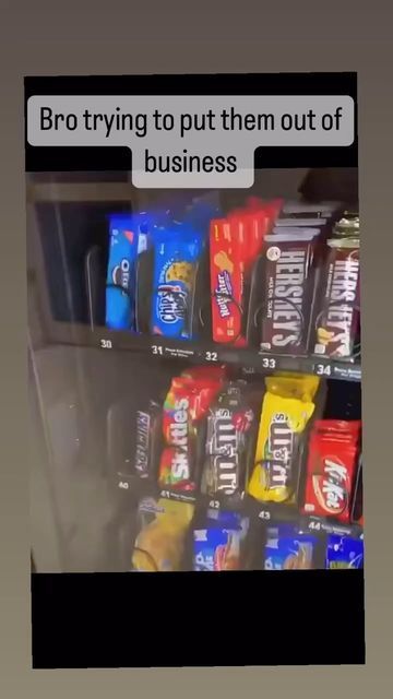 Vending Machine Hack, Cheating Stories, Texas Man, Life Hacks Computer, Trending Reels, Free Snacks, Go Getter, Life Hack, Open App