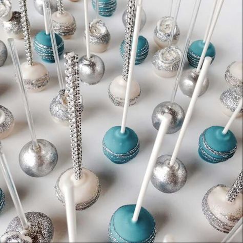 Blue, Silver & White Cakepops Cake Pop Favors, Blue Cake Pops, Diamond Cake, Diamond Party, Silver Cake, Wedding Cake Pops, Denim And Diamonds, Dusty Blue, Cake Pops