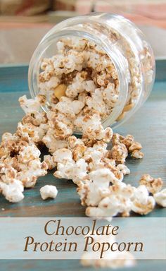 Eating butter-drenched popcorn is like watching an awful movie—you wind up with regrets and wish you had picked something else. Scoop up these skinny-but-so-flavorful ideas that have been getting rave reviews. Protein Popcorn, Chocolate Covered Popcorn, Popcorn Toppings, Healthy Popcorn, Healthy Afternoon Snacks, Chocolate Popcorn, Eat This Not That, Protein Powder Recipes, Popcorn Recipes