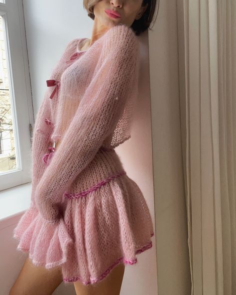 Knitting sexy set (fluffy mini and top) Knitted Set Pattern, Pink Knit Skirt Outfit, Knitting And Crochet Aesthetic, Knit Ideas Aesthetic, Fluffy Crochet Clothes, Coquette Knitting, Pink Style Outfit, Crochet Contemporary, Knitted Dress Pattern