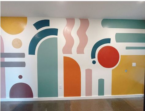 Circle Mural, Funky Wall Paint, Funky Wall Paint Ideas, Geometric Mural, Childrens Ministry Decor, Wall Paint Ideas, Playroom Mural, Shapes Wall Art, Elevator Interior