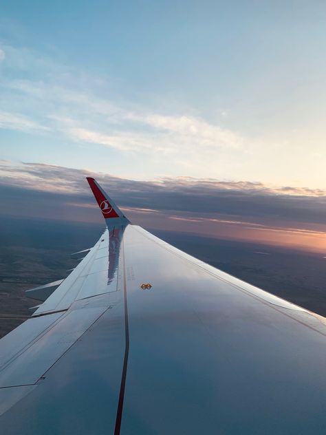 #plane #takeoff #turkishairlines #aviation Plane Takeoff, Turkish Airlines