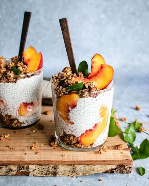 Great peach chia pudding 🍑 @deliciousplate Breakfast Catering, Nourishing Foods, Peach Pie, Breakfast Idea, Healthy Food Motivation, Morning Everyone, Good Morning Everyone, Chia Pudding, Healthy Snacks Recipes