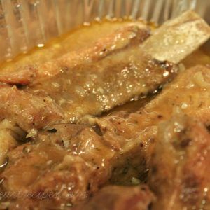 Smothered Ribs, Barbacoa Nachos, Garlic Gravy, Ribs In Oven, I Heart Recipes, Heart Recipes, Baked Ribs, Southern Recipes Soul Food, Homemade Gravy