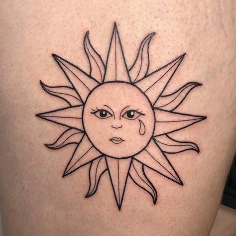 Japanese Sun Tattoo, Rising Sun Tattoos, Sun Tattoo Ideas, What Will Be Will Be, Cosmo School, Sunshine Tattoo, Moon Sun Tattoo, Sun Tattoo Designs, Sunset Tattoos