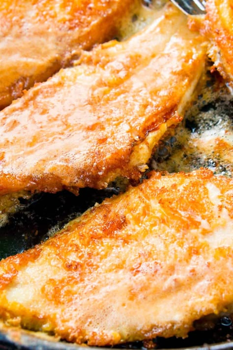 This fabulous weeknight warrior recipe makes Super Crispy, Pan Fried Fish that's ready in just 20 minutes! Fish Pan Fry Recipe, Bass Recipes Fried, Cat Fish Fillet Recipes, Pan Fried Rock Fish Recipe, Pan Fried Bass Recipe, Crispy Flounder Recipes, Breaded Perch Recipe, Pan Fried Kingklip Recipe, Fried Bass Recipes