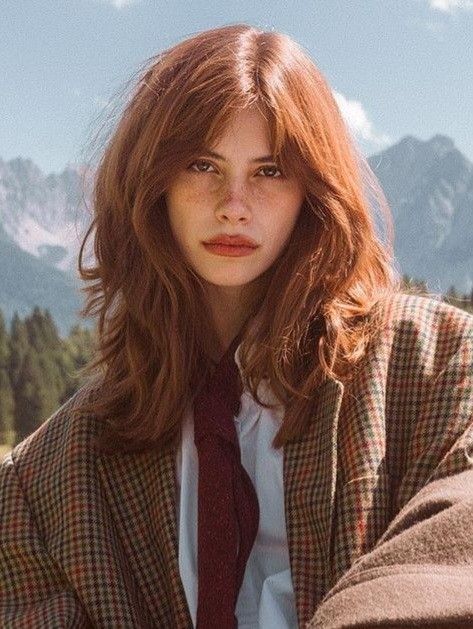 Byrdiiie Hair, Librarian Haircut, 70s Hair Color Trends, Copper Hair On Natural Brunette, 90s Copper Hair, Ginger Hair Fits, Brown To Red Hair Transformation, Emma Stone Brown Hair, Natural Red Hair Aesthetic