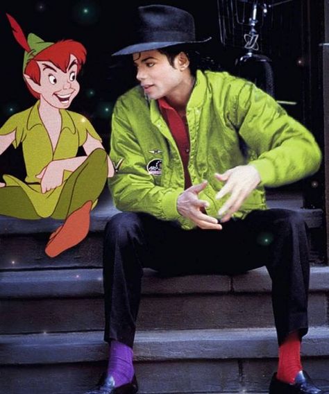 Michael - the real Peter Pan ;) ..  I love how his socks are different colors, he's so cute! Michael Jackson Funny, Michael Jackson Wallpaper, Photos Of Michael Jackson, Michael Jackson Art, Michael Jackson Smile, Joseph Jackson, Michael Jackson Bad, Michael Jackson Pics, King Of Pop