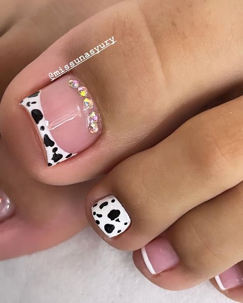 Manicure Pies, Cute Toe Nails Designs, Semi Pies, Nail Designs For Toes, Pedicure Pies, Toe Nail Designs For Summer, Nails Pies, Toes Nails Colors, Pedicure Tradicional