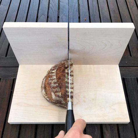 Simple DIY Bread Slicing Guide - Zero-Waste Chef Diy Bread, Bread Slicer, Homemade Sourdough Bread, Bread Board, Easy Bread, Sandwich Bread, Slice Of Bread, Simple Diy, Sourdough Bread