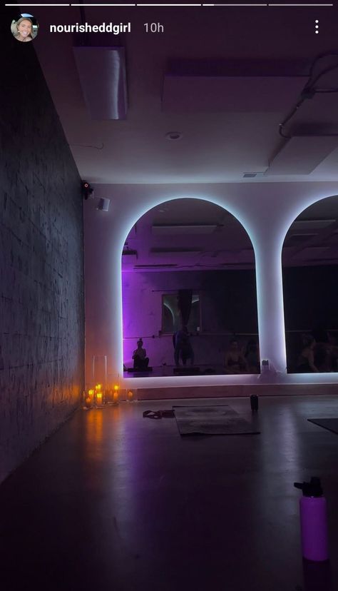 Hot yoga classes gym purple inspo aesthetic moodboard lifestyle fashion places Pole Studio Aesthetic, Posing Room Gym, Pole Dancing Studio, Gym Studio Aesthetic, Purple Yoga Aesthetic, Women Only Gym Design, Pole Room Ideas Home, Yoga Room Aesthetic, Pole Dance Studio Design