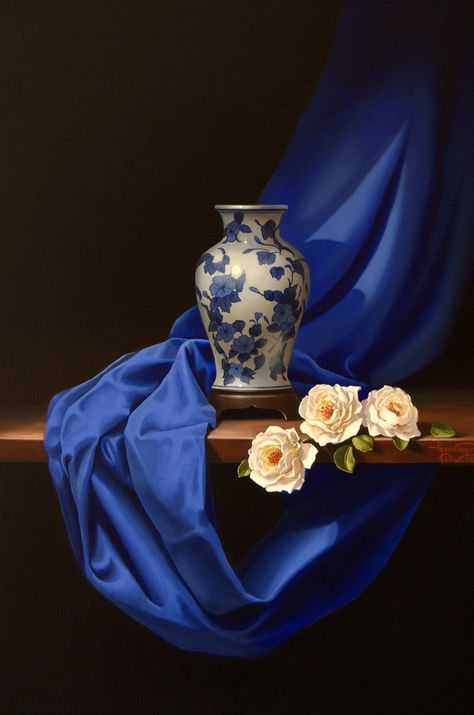 Need artist credit Still Life Pictures, Buku Harry Potter, Still Life Images, Soyut Sanat Tabloları, Still Life Photos, Still Life Oil Painting, Still Life Drawing, Painting Still Life, Photorealism