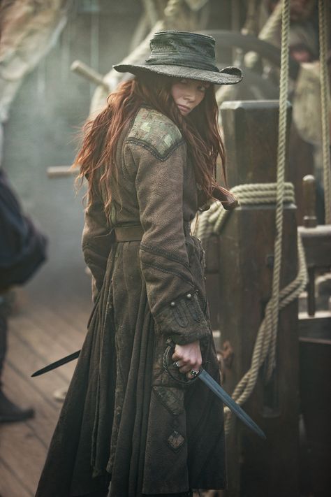 Black Sails - Anne Bonny Clara Paget, Anne Bonny, Kaptan Jack Sparrow, Pirates Life, Pirate Queen, The Pirate King, Black Sails, Pirate Life, On A Boat