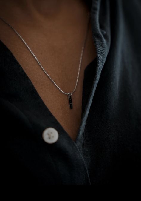 1year Anniversary, Mens Accessories Necklace, Chains Aesthetic, Man Necklace, Accessories Photography, Mens Silver Jewelry, Formal Jewelry, Costume Jewelry Sets, Cute Car Accessories