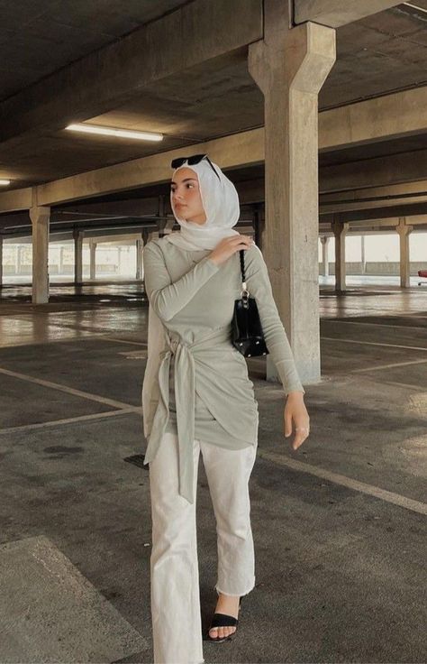 Hijabi Summer Fits, Hijabi Summer Outfits, Summer Hijabi, Summer Modest Outfits, Hijabi Summer, Modest Outfits Muslim, Hijabi Styles, Outfits Muslim, Modest Looks