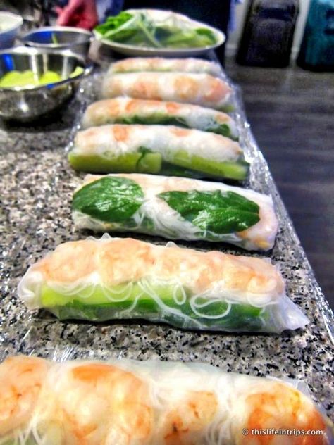 Salad Rolls Recipe, Vietnamese Salad Rolls, Thai Mat, Shrimp Spring Rolls, Vietnamese Spring Rolls, Salad Rolls, Spring Roll Recipe, Iowa Girl Eats, Summer Rolls