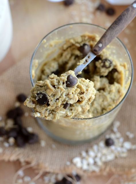 Overnight Oats With Protein, Cookie Dough Overnight Oats, Vegan Chocolate Chip Cookie Dough, Protein Chocolate Chip Cookies, Protein Powder Cookies, Oat Chocolate Chip Cookies, High Protein Cookies, Oat Recipes, Protein Cookie Dough