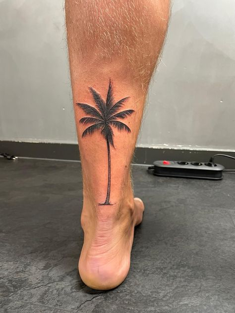 Palm Tree Calf Tattoo, Palm Tree Leg Tattoo, Palm Tree Tattoo Men, Tree Leg Tattoo, Back Of Ankle Tattoo, Palm Tree Tattoo Ankle, Ankle Tattoo Men, Side Stomach Tattoos, Calf Tattoo Men