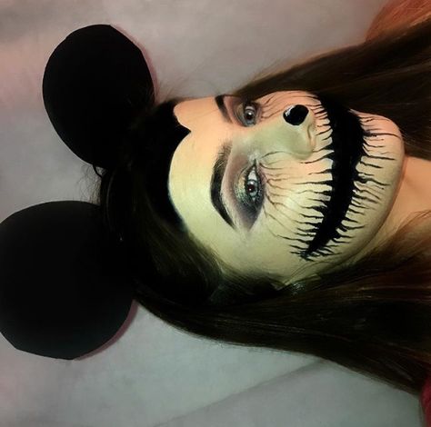 Halloween Mini Mouse Makeup, Scary Minnie Mouse Makeup, Mice Makeup Halloween, Creepy Mickey Mouse, Mickey Makeup, Minion Makeup, Mickey Mouse Makeup, Mickey Mouse Halloween Costume, Mouse Makeup