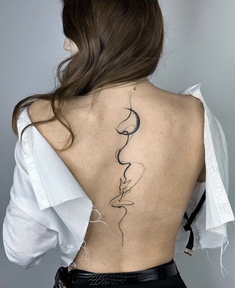 Modern Back Tattoo Women, Dark Feminine Tattoos Back, Confusion Tattoo, Hips Tattoo Women, Spine Tattoos Unique, Abstract Back Tattoo, Mid Back Tattoo, Back Tattoo Women Spine, Tumblr Tattoo