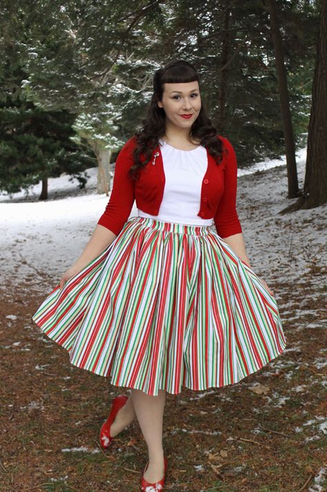 Candy Cane Inspired Outfit, Pin Up Outfits, Old Hollywood Glam, Vintage Inspired Fashion, Outfit Inspiration Fall, Fashion Attire, Glam Fashion, Autumn Outfit, Modest Outfits