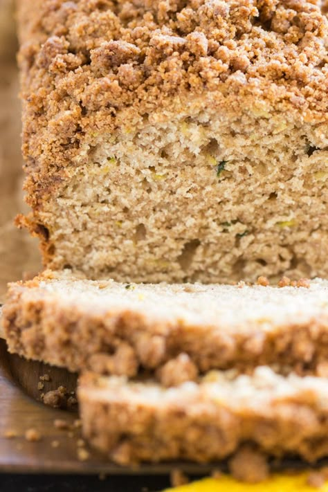 Banana Bread With Streusel Topping, Banana Bread With Streusel, Carrot Zucchini Bread, Zucchini Banana Bread Recipes, Banana Zucchini Bread, Blueberry Zucchini Bread, Recipe For Zucchini, Banana Zucchini, Zucchini Recipes Baked