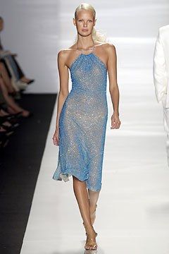 Michael Kors Collection Spring 2004 Ready-to-Wear Fashion Show - Michael Kors, Dewi Driegen Runway Fashion Couture, Runway Outfits, Michael Kors Collection, Fashion Line, 2000s Fashion, Mode Vintage, Fashion Shows, Fancy Dresses, Dream Dress