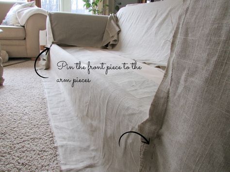 SimplyLinen: Linen Slipcovered Couch-Tutorial Diy Couch Cover, Diy Sofa Cover, White Linen Sofa, Cloth Projects, Drop Cloth Projects, Couch Slipcovers, Reupholster Chair Dining, French Villa, Linen Couch