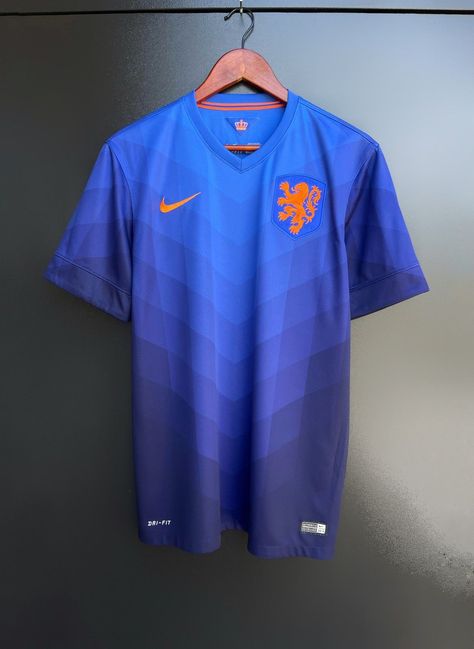 NETHERLANDS HOLLAND TRIKOT away shirt Jersey 577963-471 Nike Art, Nike Jersey, Nike Soccer, Youtube Logo, Men's Tops, Soccer Shirts, Soccer Jersey, Nike Tops, Vintage Men