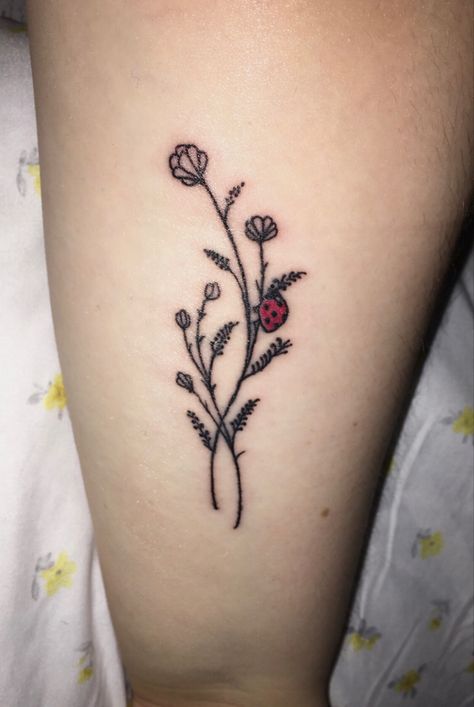 Ladybug Tattoo Flower, Flower And Ladybug Tattoo, Lady Bug Tat, Tattoo Ideas Ladybug, Ladybug On Flower Tattoo, Ladybug Flower Tattoo, Cute Bug Tattoo, Little Bug Tattoo, Tiny Ladybug Tattoo