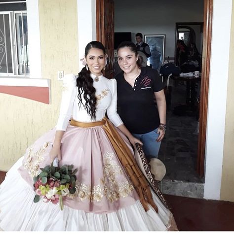 Escaramuza Dresses, Mexican Traditional Clothing, Vestido Charro, Xv Dresses, Mexican Quinceanera Dresses, Charro Quinceanera Dresses, Traditional Mexican Dress, Quinceñera Dresses, Quinceanera Photography